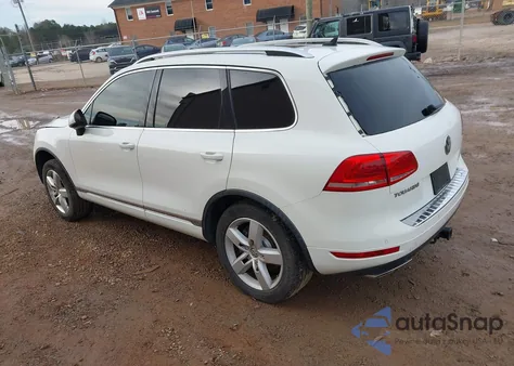 2012 Volkswagen Touareg Tdi Executive/Tdi Lux/Tdi Sport z USA, uszkodzony, nr VIN WVGFK9BP5CD004847